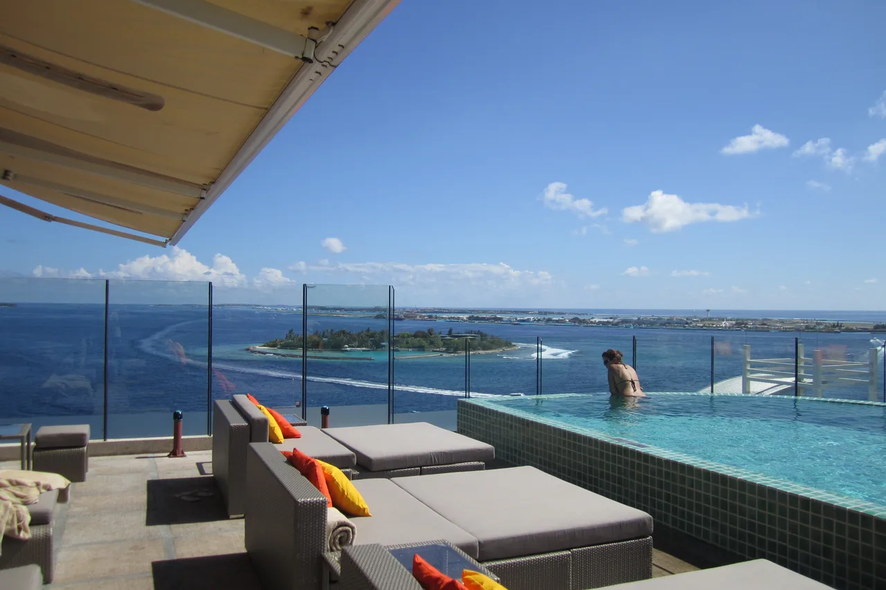 JEN Maldives Malé by Shangri-La — ภาพห้องพักและบรรยากาศ