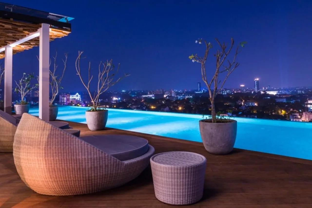 Jetwing Colombo Seven — rooms and atmosphere