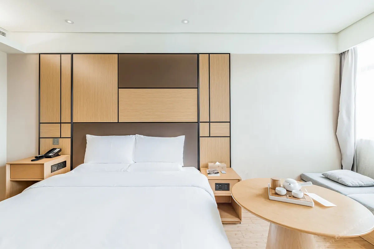 JI Hotel Nanjing Xinjiekou Central Mall — rooms and atmosphere