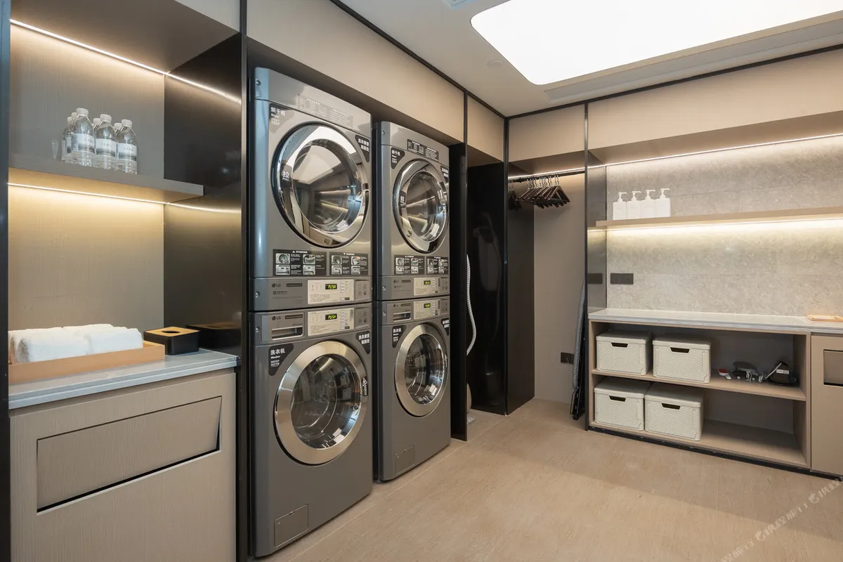 JI Hotel Ningbo Tianyi Square — rooms and atmosphere