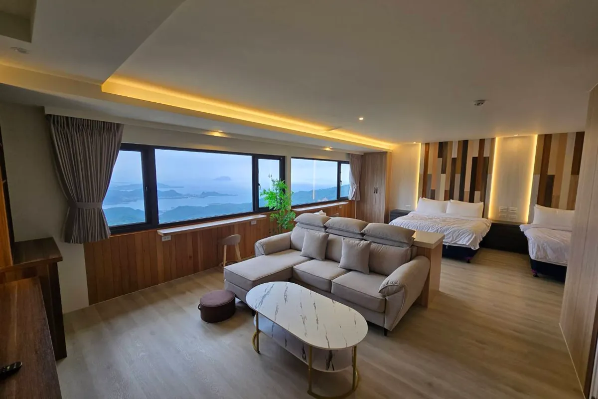 Jiufen Seaside Homestay — ภาพห้องพักและบรรยากาศ