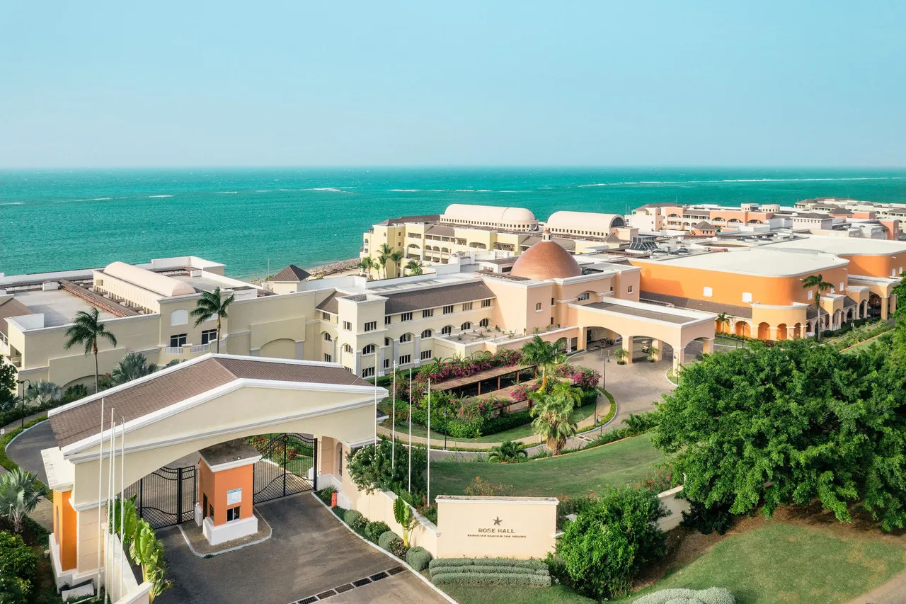 JOIA Rose Hall by Iberostar — มอนเตโกเบย์