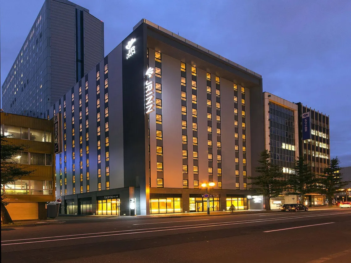 JR Inn Sapporo-eki Minami-guchi — rooms and atmosphere
