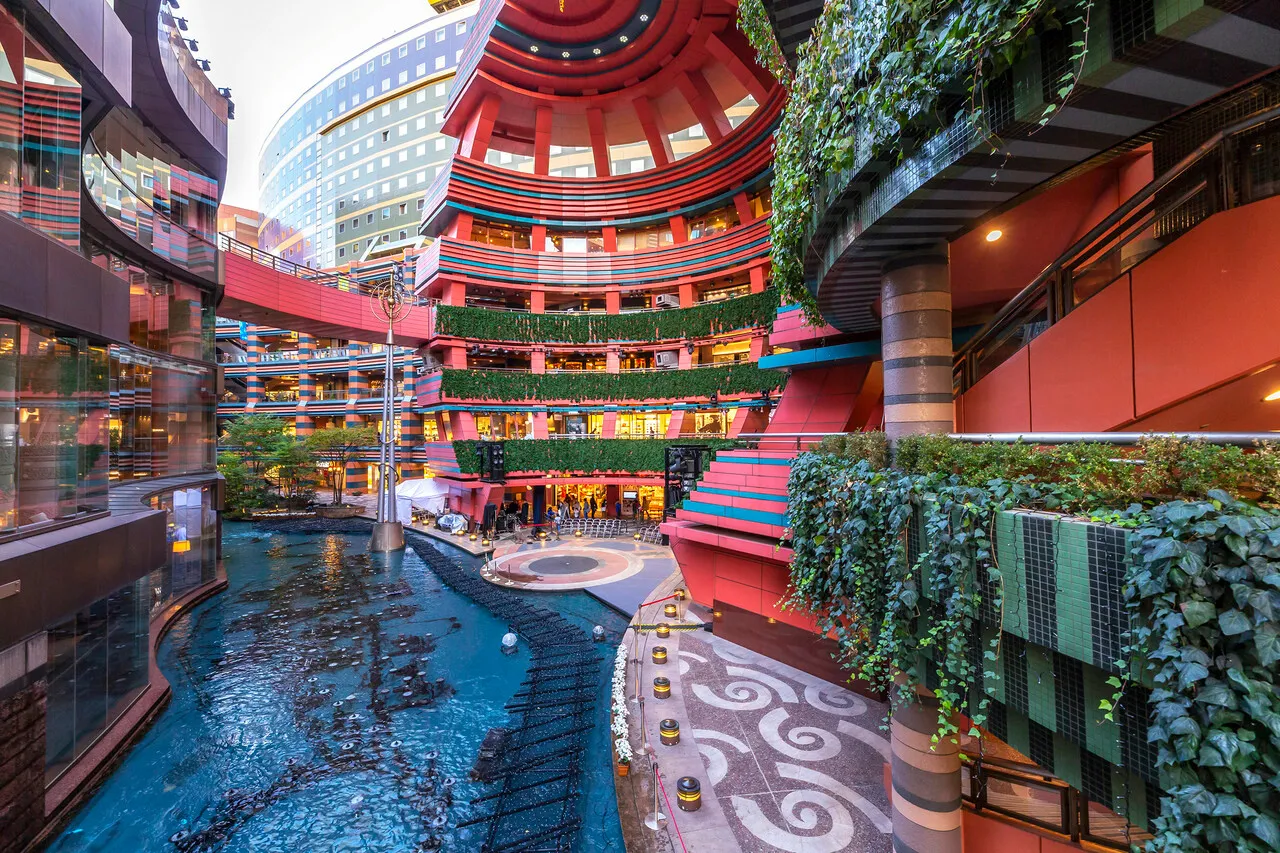 JR Kyushu Hotel Blossom Hakata — rooms and atmosphere
