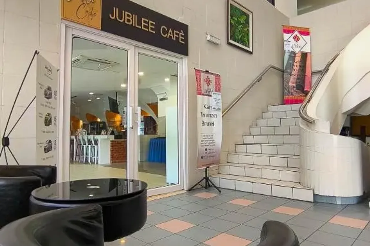 Jubilee Hotel — ภาพห้องพักและบรรยากาศ