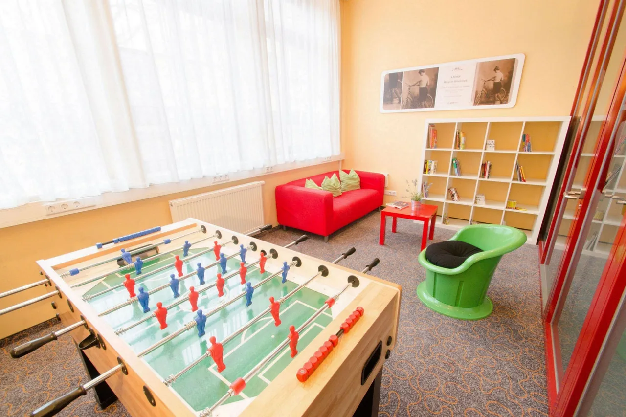 JUFA Hotel Bregenz — ภาพห้องพักและบรรยากาศ