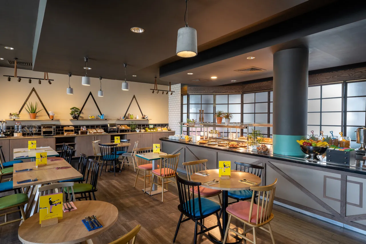 Jurys Inn Brighton — rooms and atmosphere