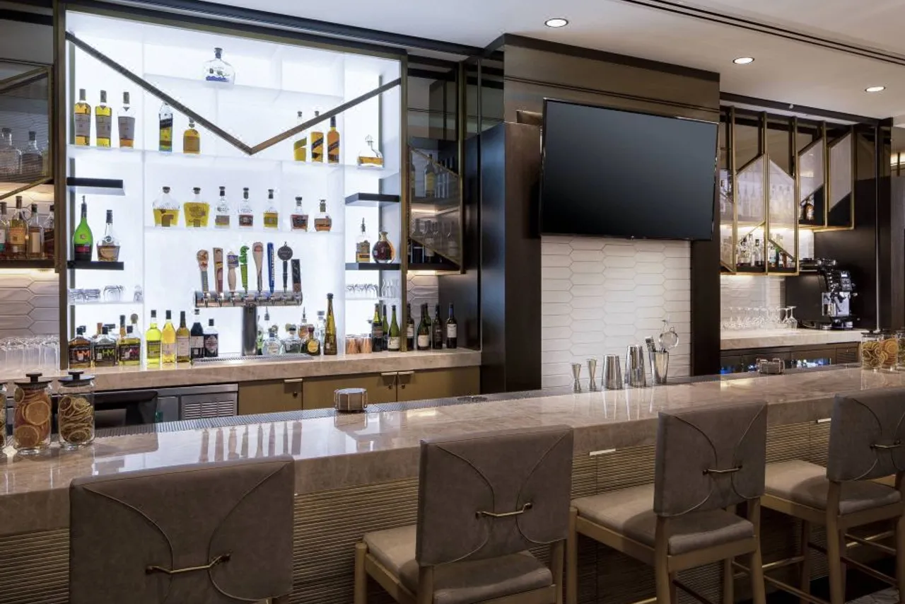 JW Marriott Houston by The Galleria — ภาพห้องพักและบรรยากาศ