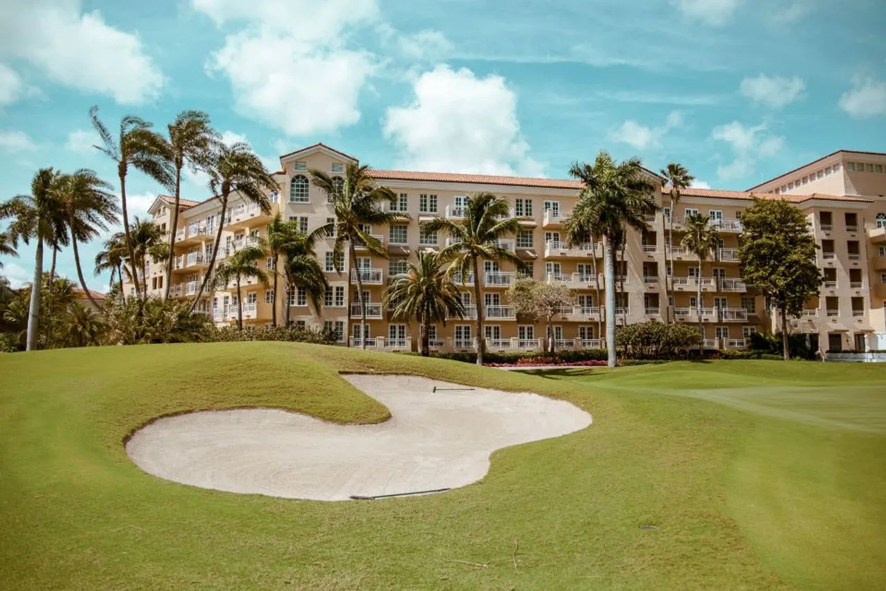 JW Marriott Miami Turnberry Resort & Spa — โรงแรมในใกล้ Hard Rock Stadium