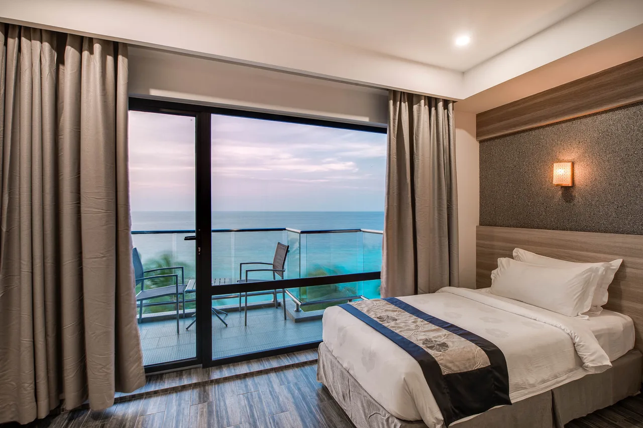 Kaani Grand Seaview — ภาพห้องพักและบรรยากาศ