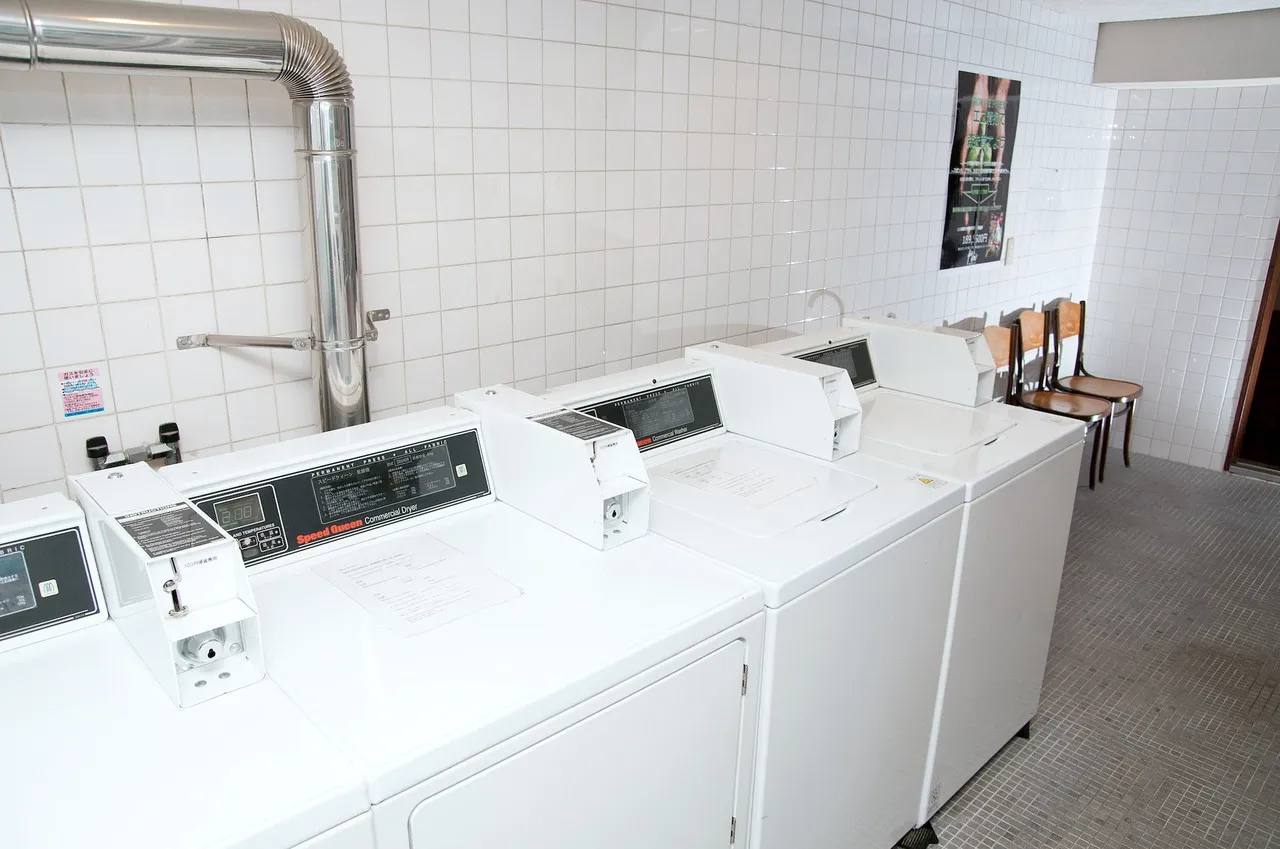 Kadoya Hotel — rooms and atmosphere