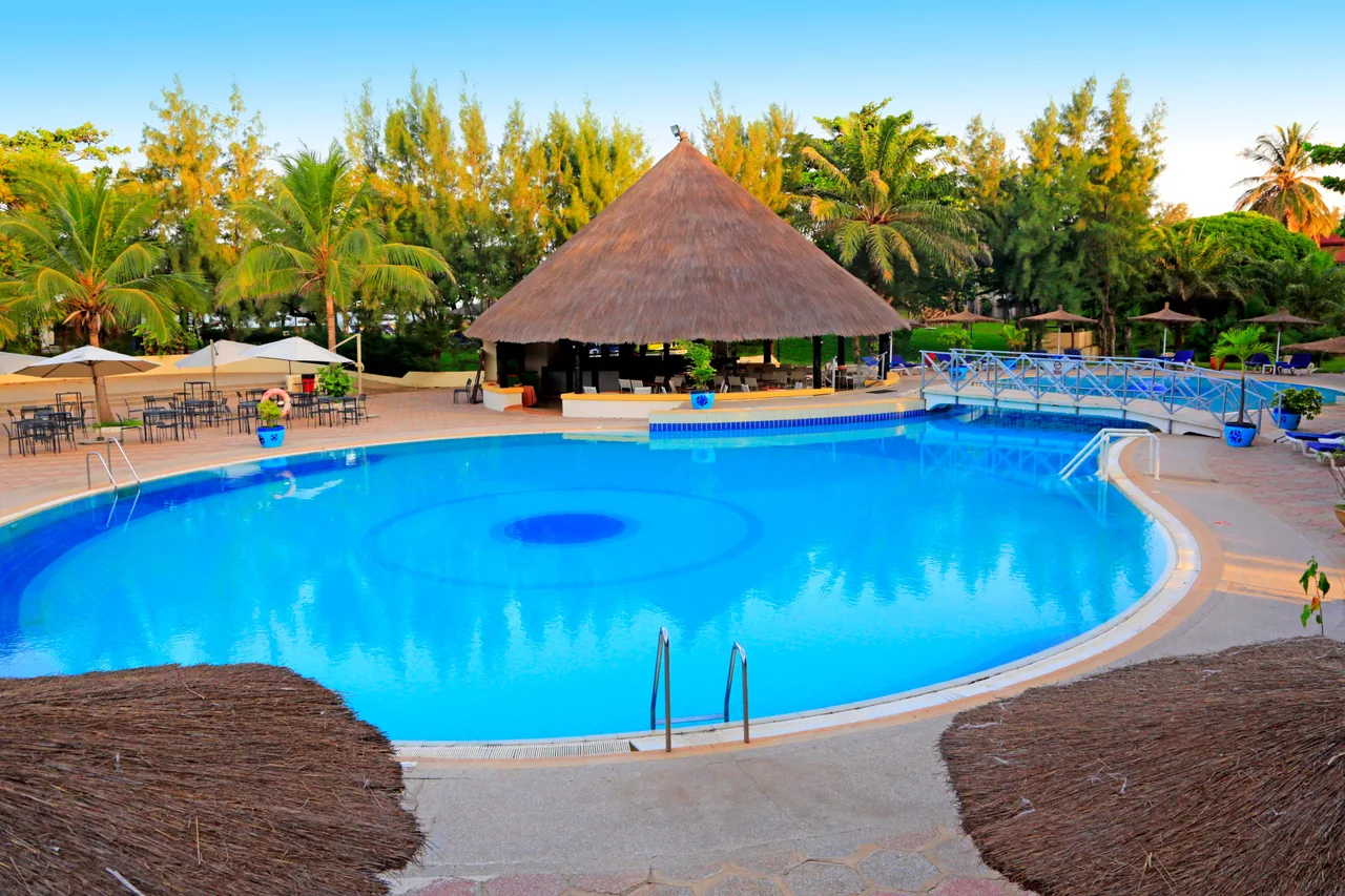 The Kairaba Beach Hotel — ภาพห้องพักและบรรยากาศ