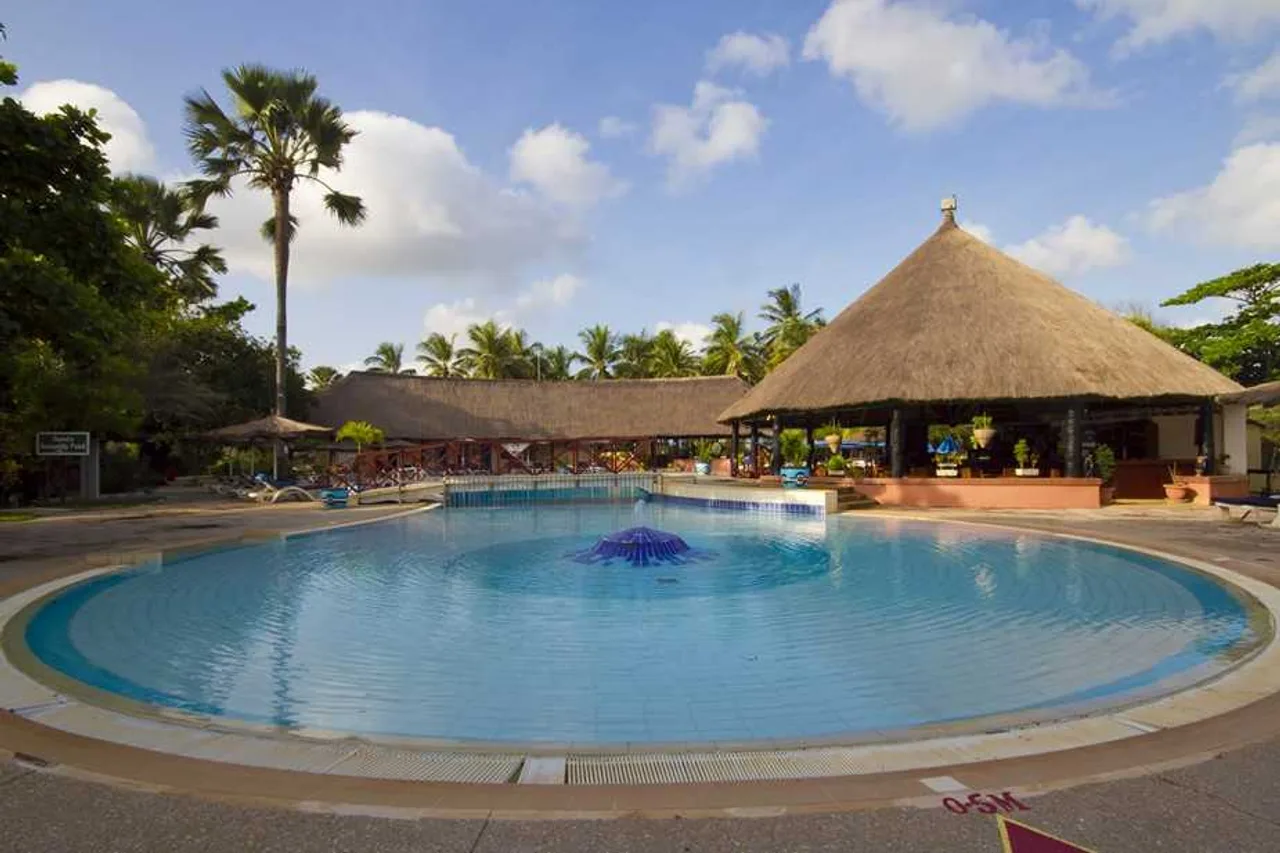 The Kairaba Beach Hotel — ภาพห้องพักและบรรยากาศ
