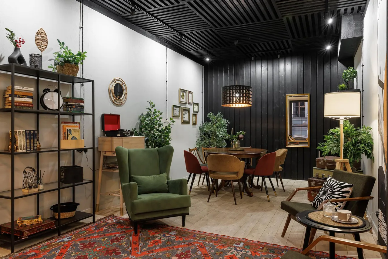 Kaleidoscop on Italyanskaya — rooms and atmosphere