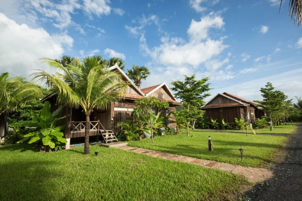 Kampot River Residence — rooms and atmosphere
