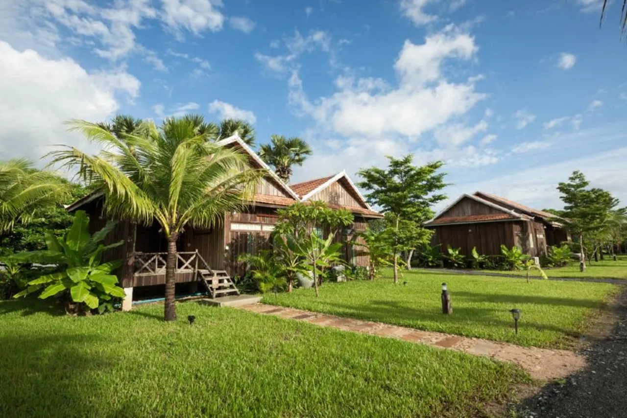 Kampot River Residence — rooms and atmosphere