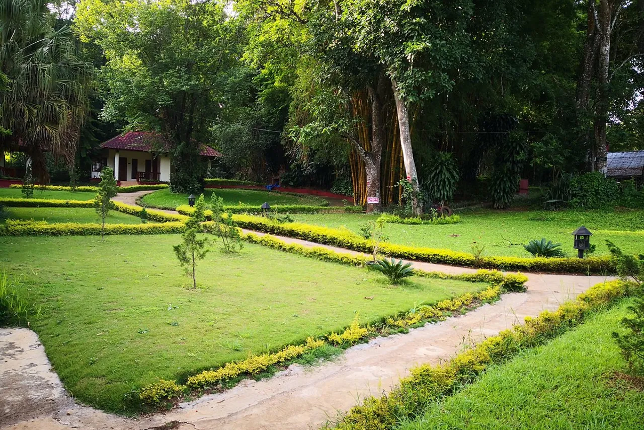 Kandawgyi Hill Resort — ภาพห้องพักและบรรยากาศ