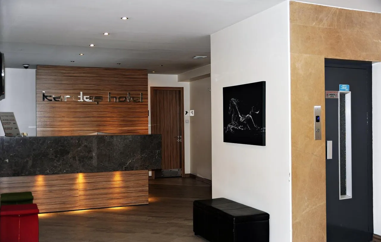 Kardes Hotel — rooms and atmosphere