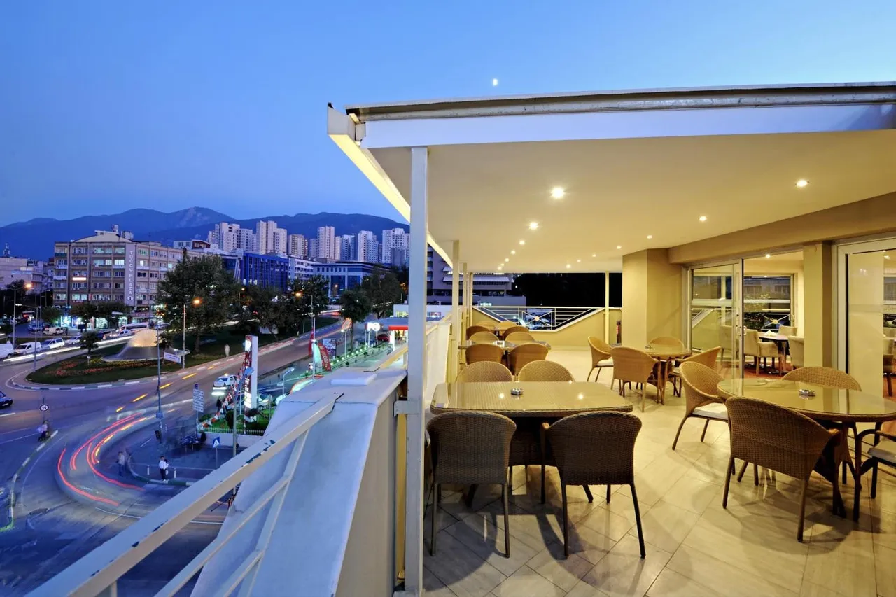Kardes Hotel — rooms and atmosphere