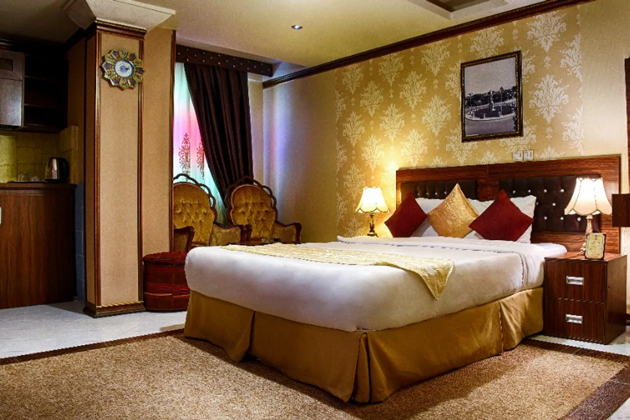 Karim Khan Hotel — ชีราซ