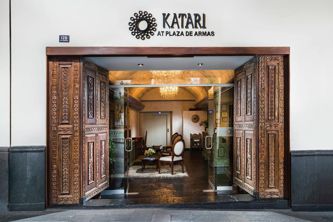 Katari Hotel at Plaza de Armas — อาเรกีปา