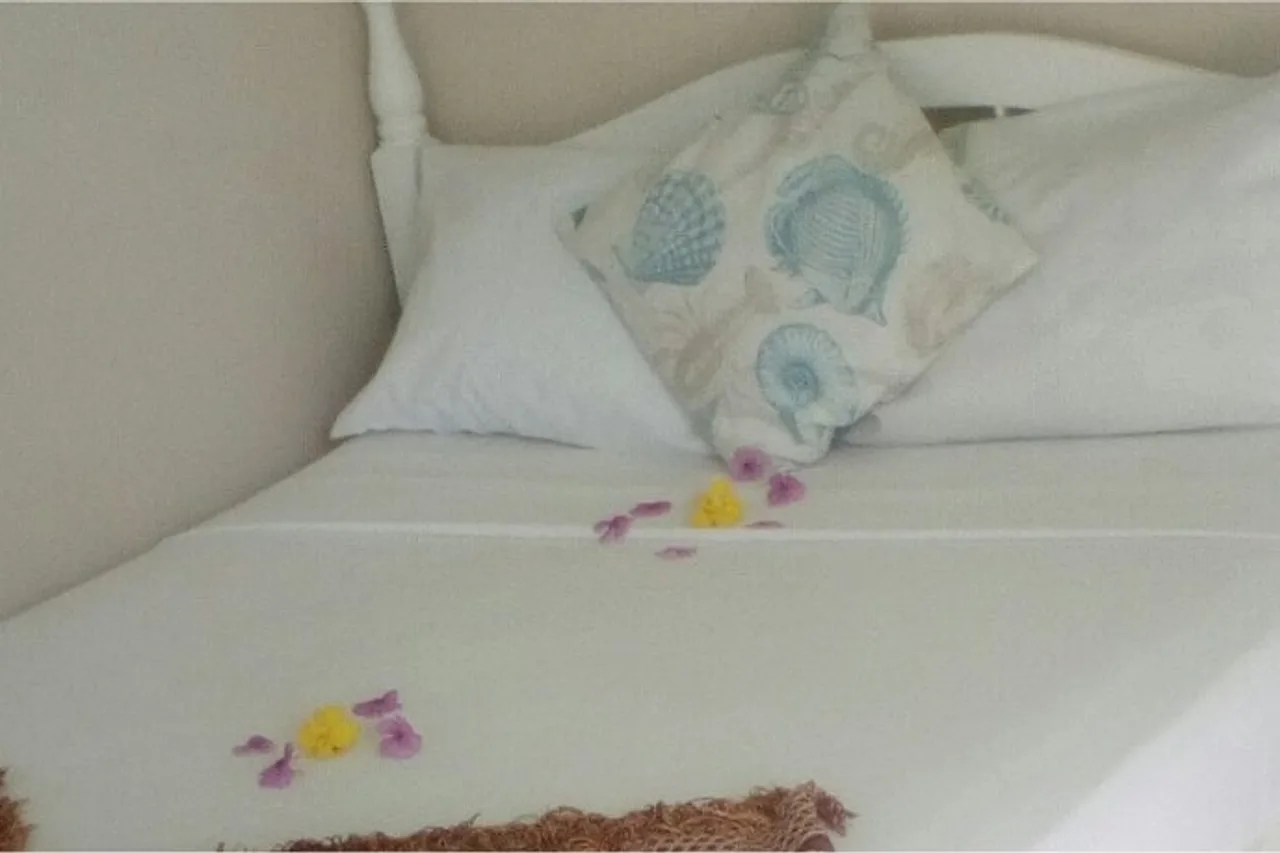 Keegan's Beachside Hotel — ภาพห้องพักและบรรยากาศ