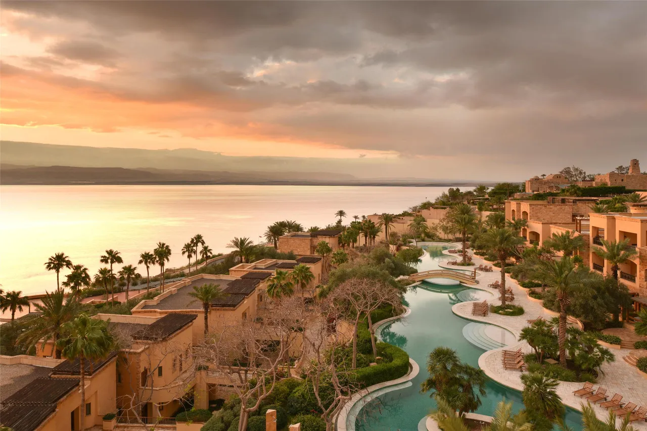 Kempinski Hotel Ishtar Dead Sea — rooms and atmosphere