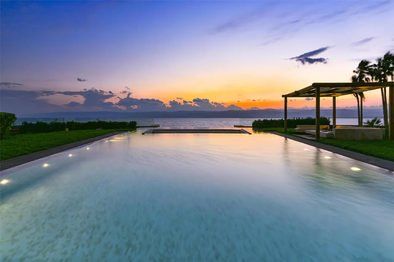 Kempinski Hotel Ishtar Dead Sea — rooms and atmosphere