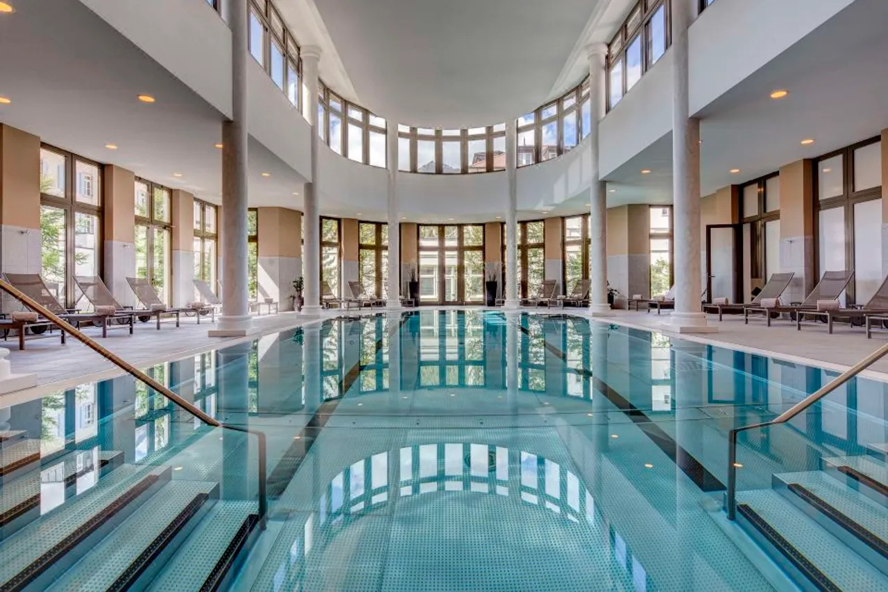 Grand Hotel des Bains Kempinski St. Moritz — ภาพห้องพักและบรรยากาศ