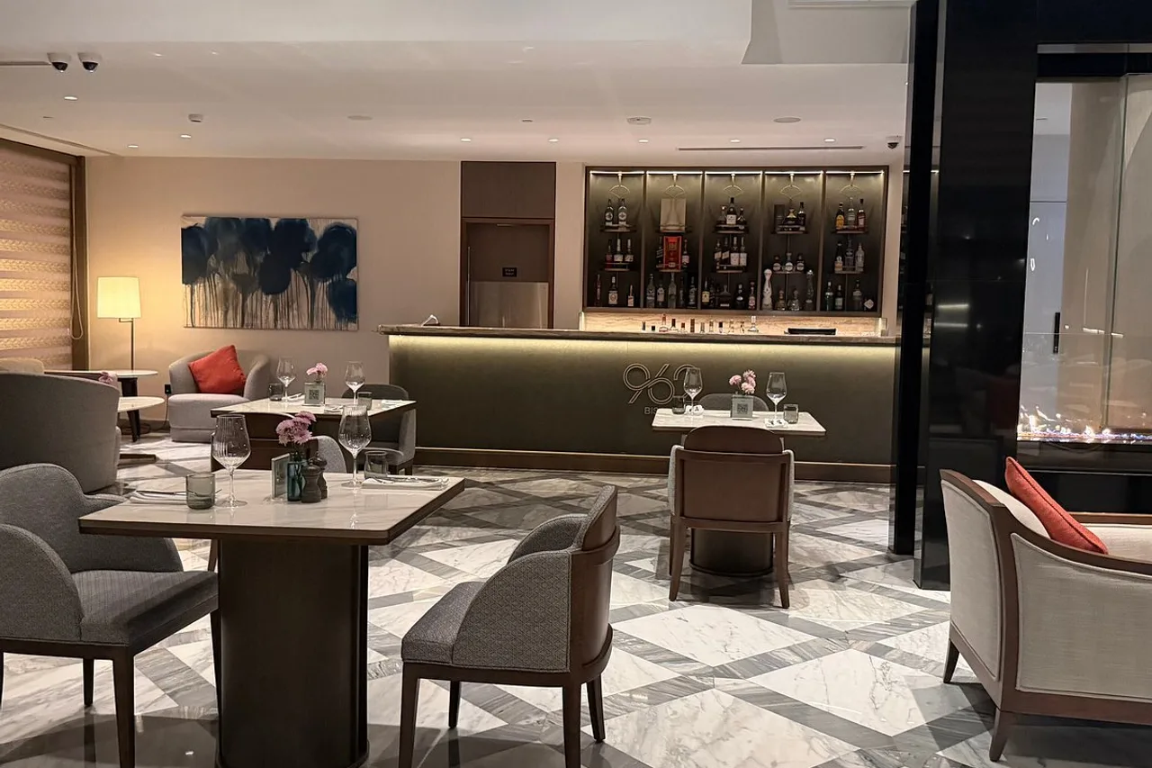 Kempinski Hotel Amman — ภาพห้องพักและบรรยากาศ