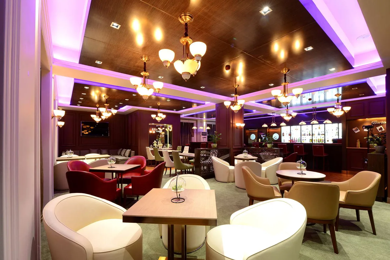 Kempinski Hotel Khan Palace — ภาพห้องพักและบรรยากาศ