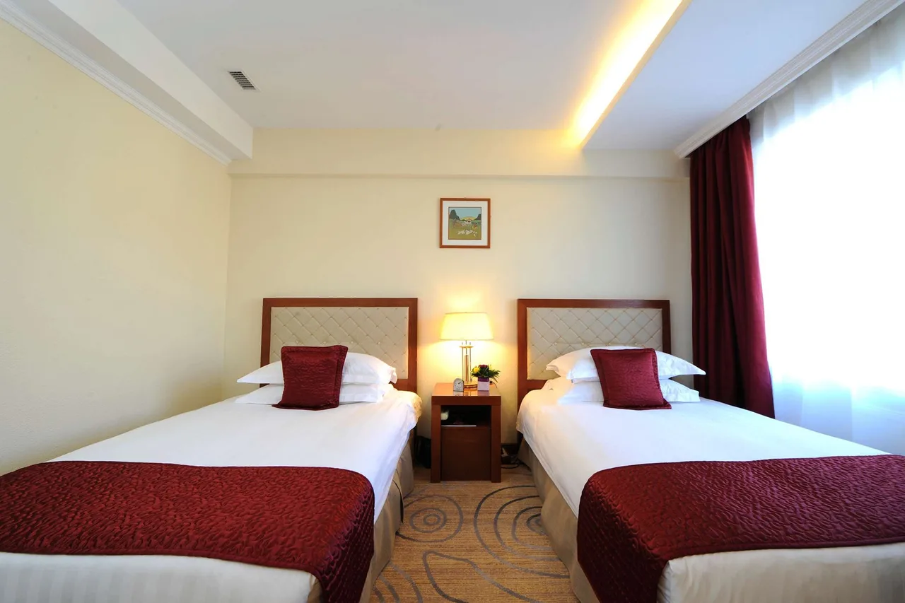 Kempinski Hotel Khan Palace — ภาพห้องพักและบรรยากาศ