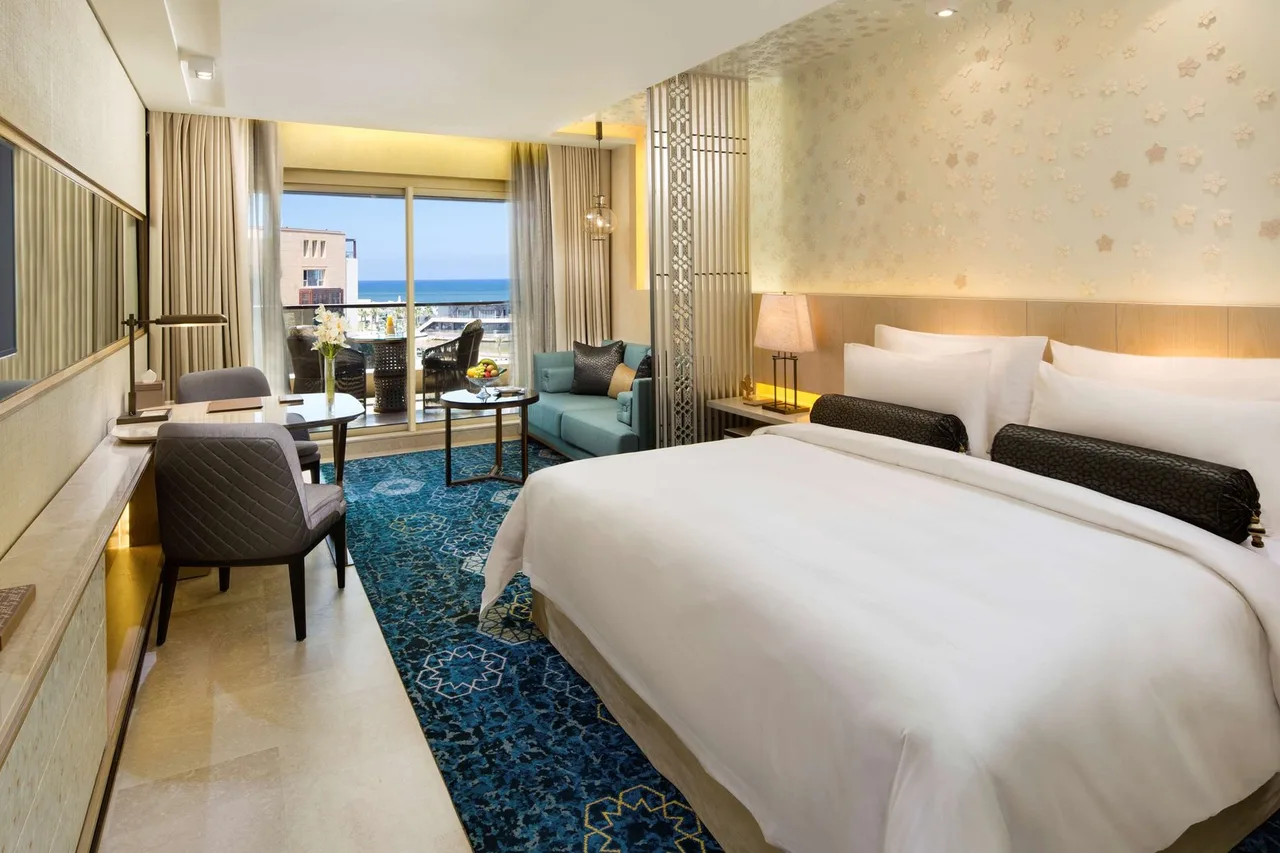 Kempinski Summerland Hotel &amp; Resort Beirut — โรงแรมในเบรุต