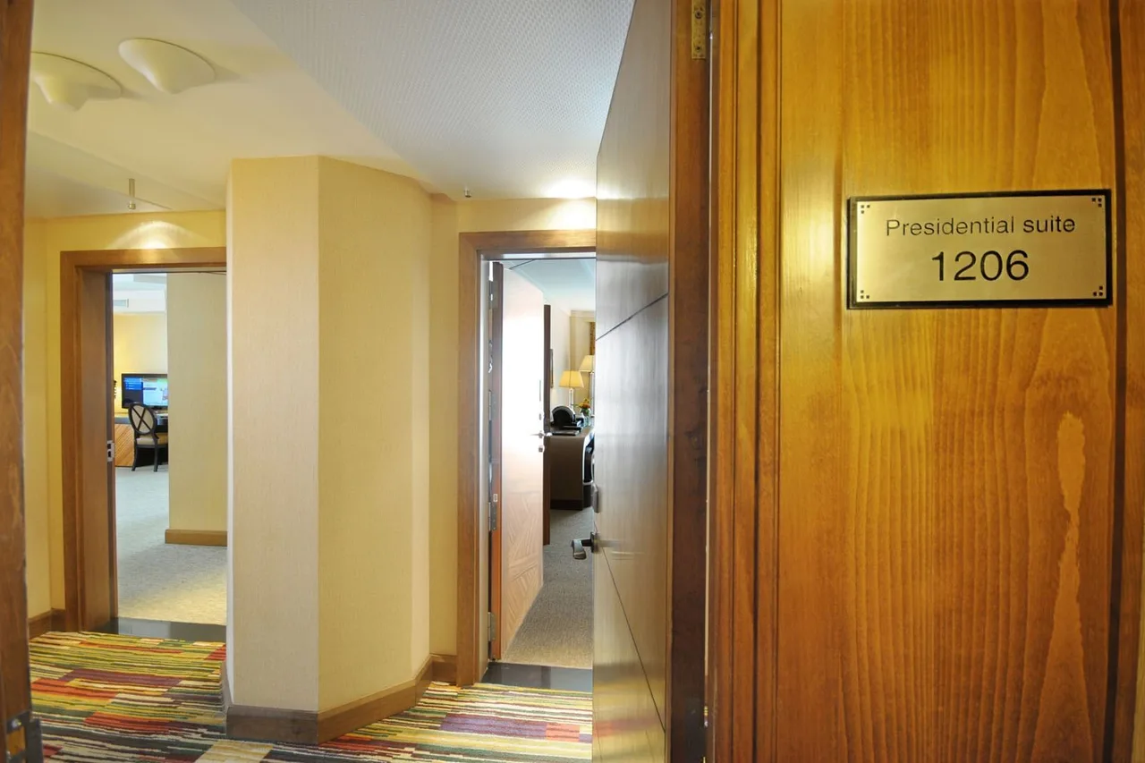 Kenzi Tower Hotel — ภาพห้องพักและบรรยากาศ