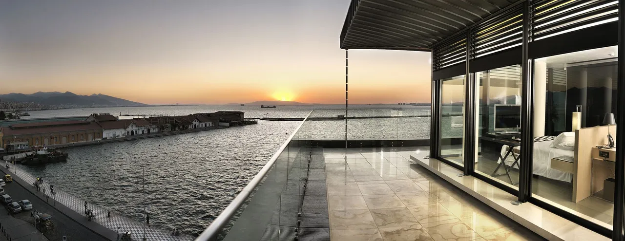 Key Hotel — rooms and atmosphere