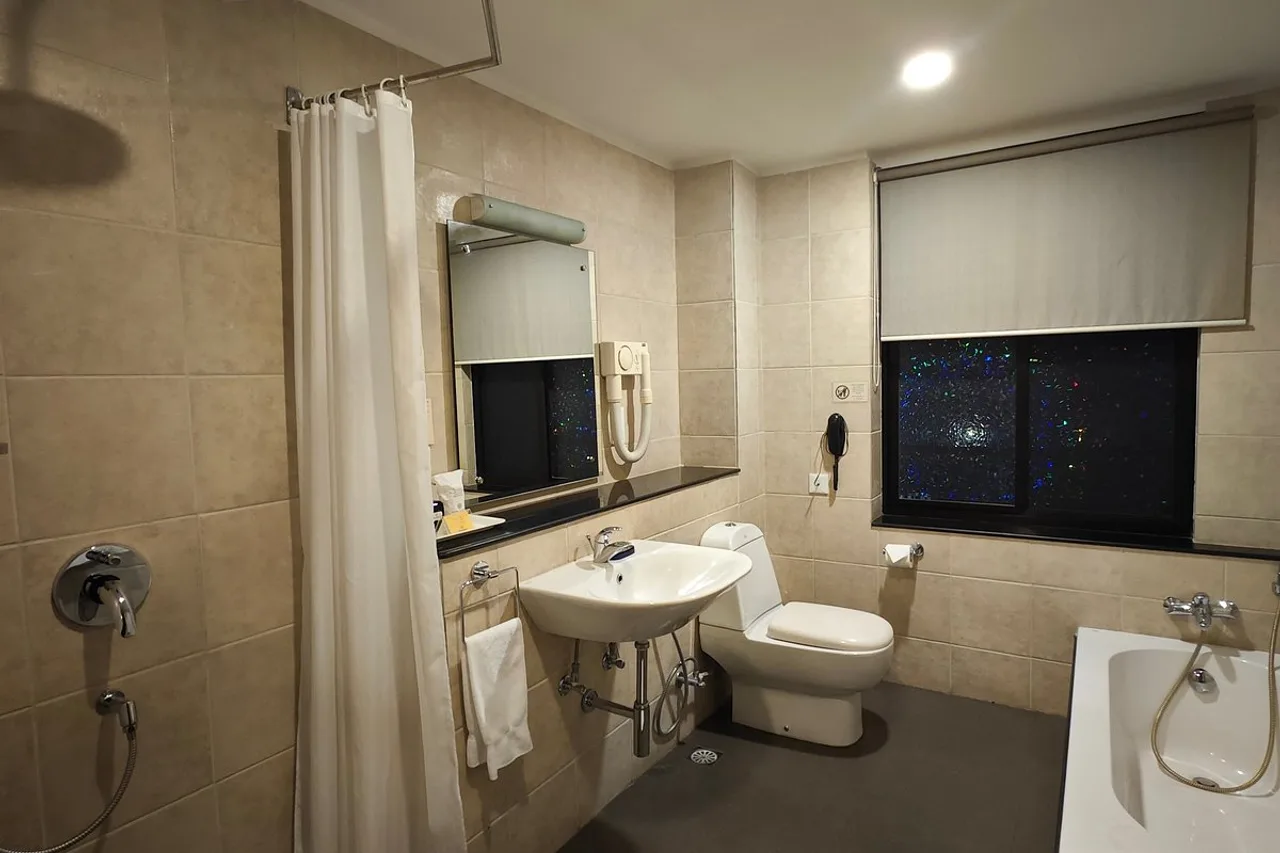 Khang Residency — ภาพห้องพักและบรรยากาศ