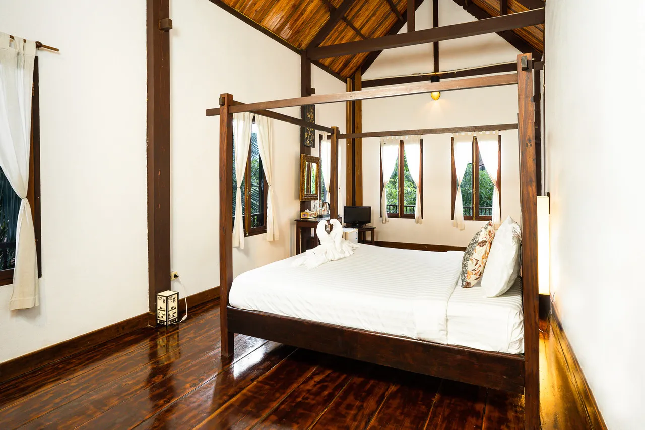 Khoum Xieng Thong Boutique Villa — rooms and atmosphere