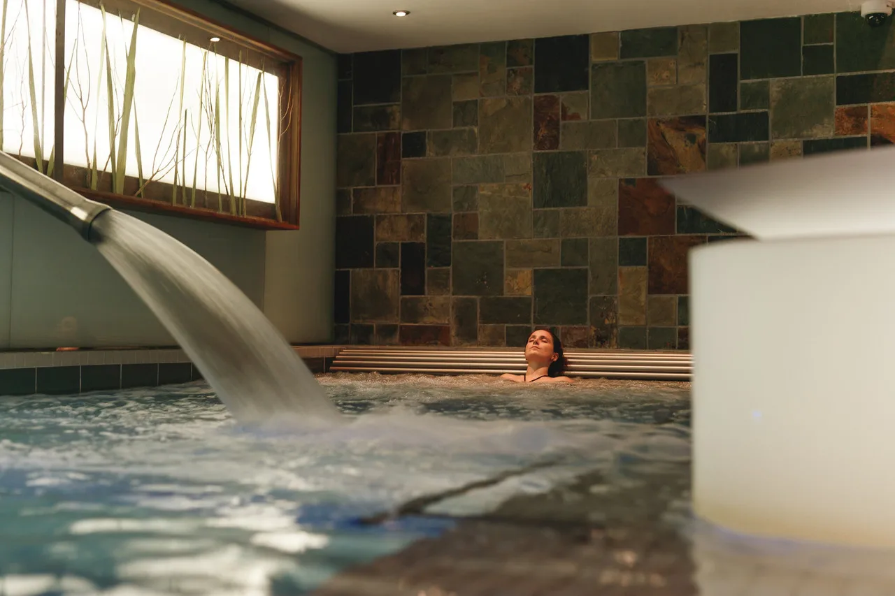 Killarney Plaza Hotel & Spa — ภาพห้องพักและบรรยากาศ