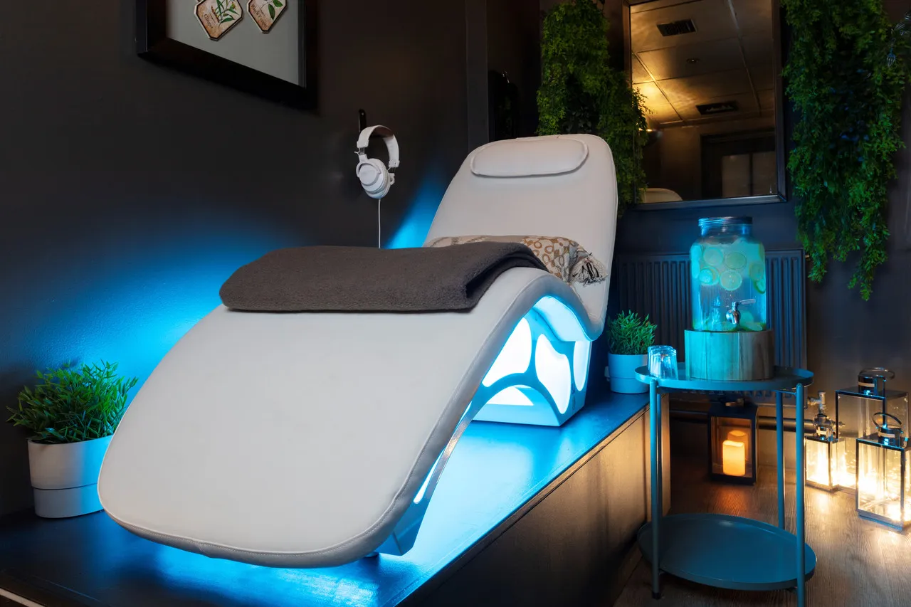 Kimpton Charlotte Square — rooms and atmosphere