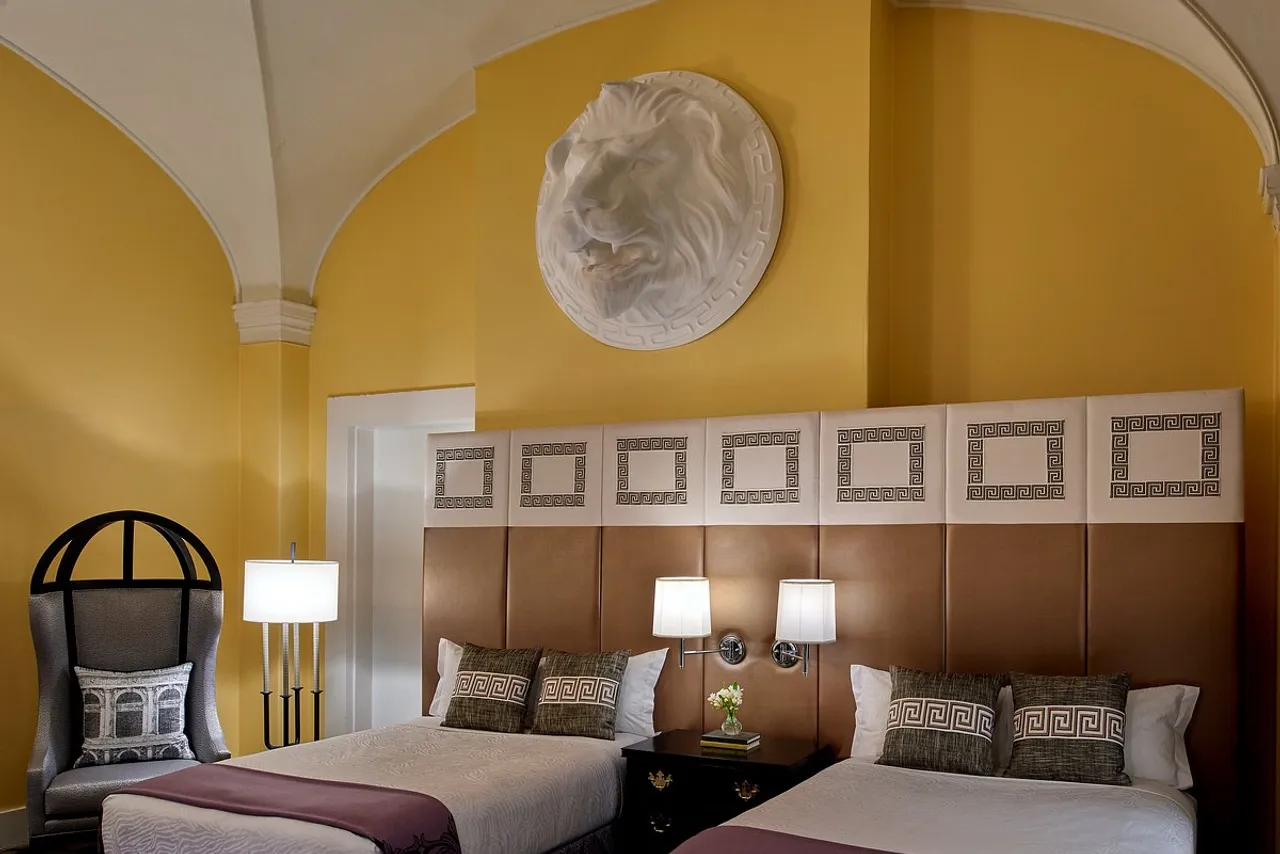 Kimpton Hotel Monaco Washington DC by IHG — ภาพห้องพักและบรรยากาศ
