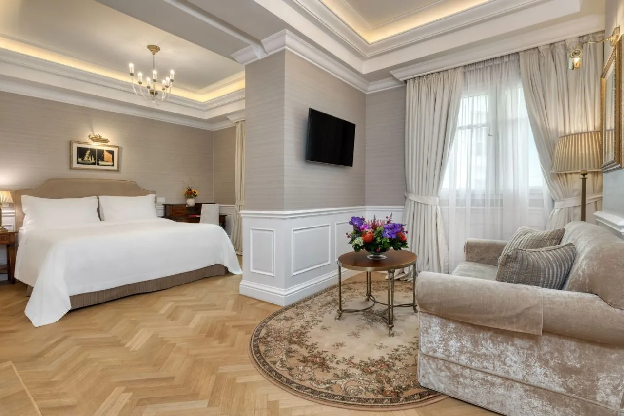 King George, a Luxury Collection Hotel — rooms and atmosphere