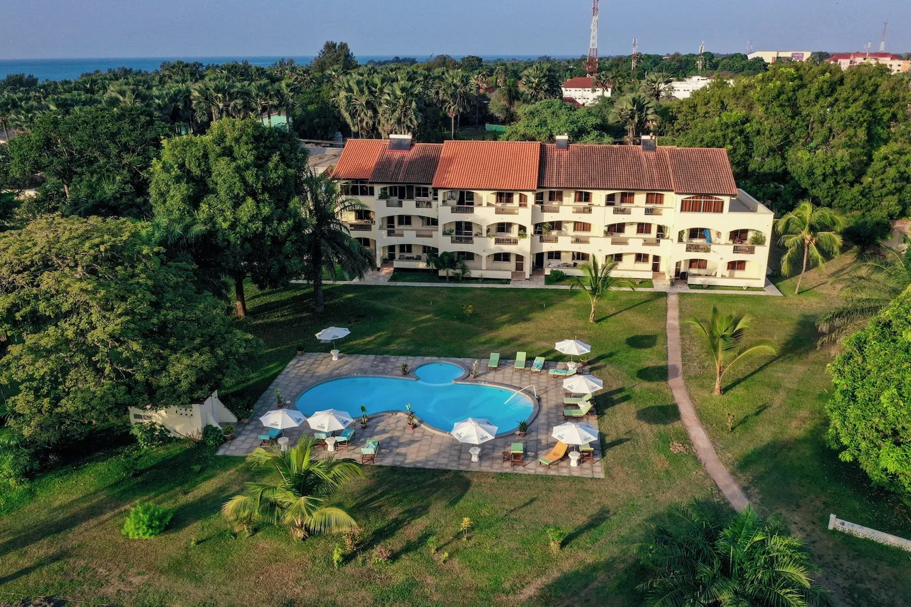 Kololi Beach Resort — โกลลี