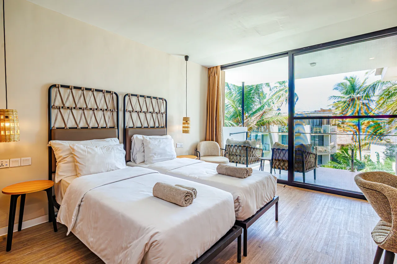 Kombo Beach Resort — ภาพห้องพักและบรรยากาศ