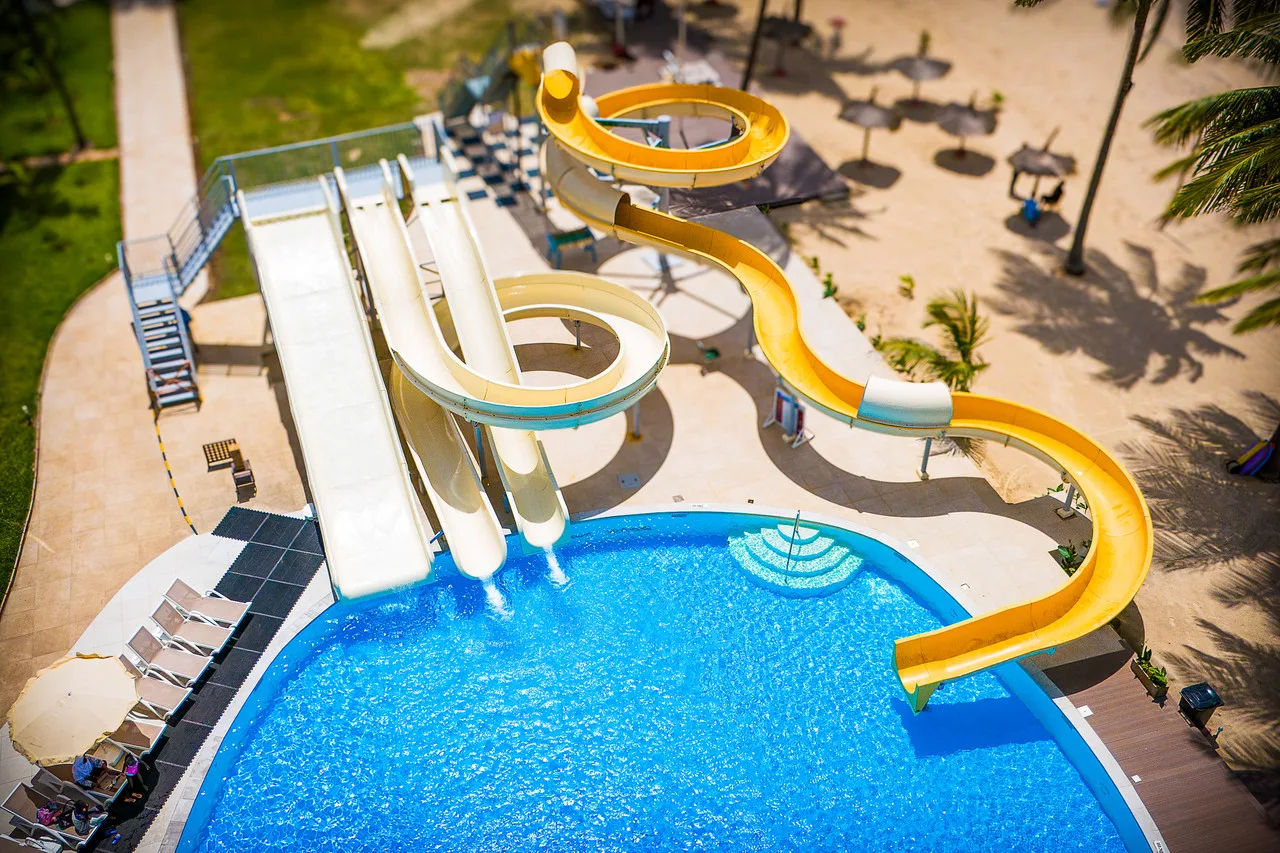 Kombo Beach Resort — เซร์เรกุนดา