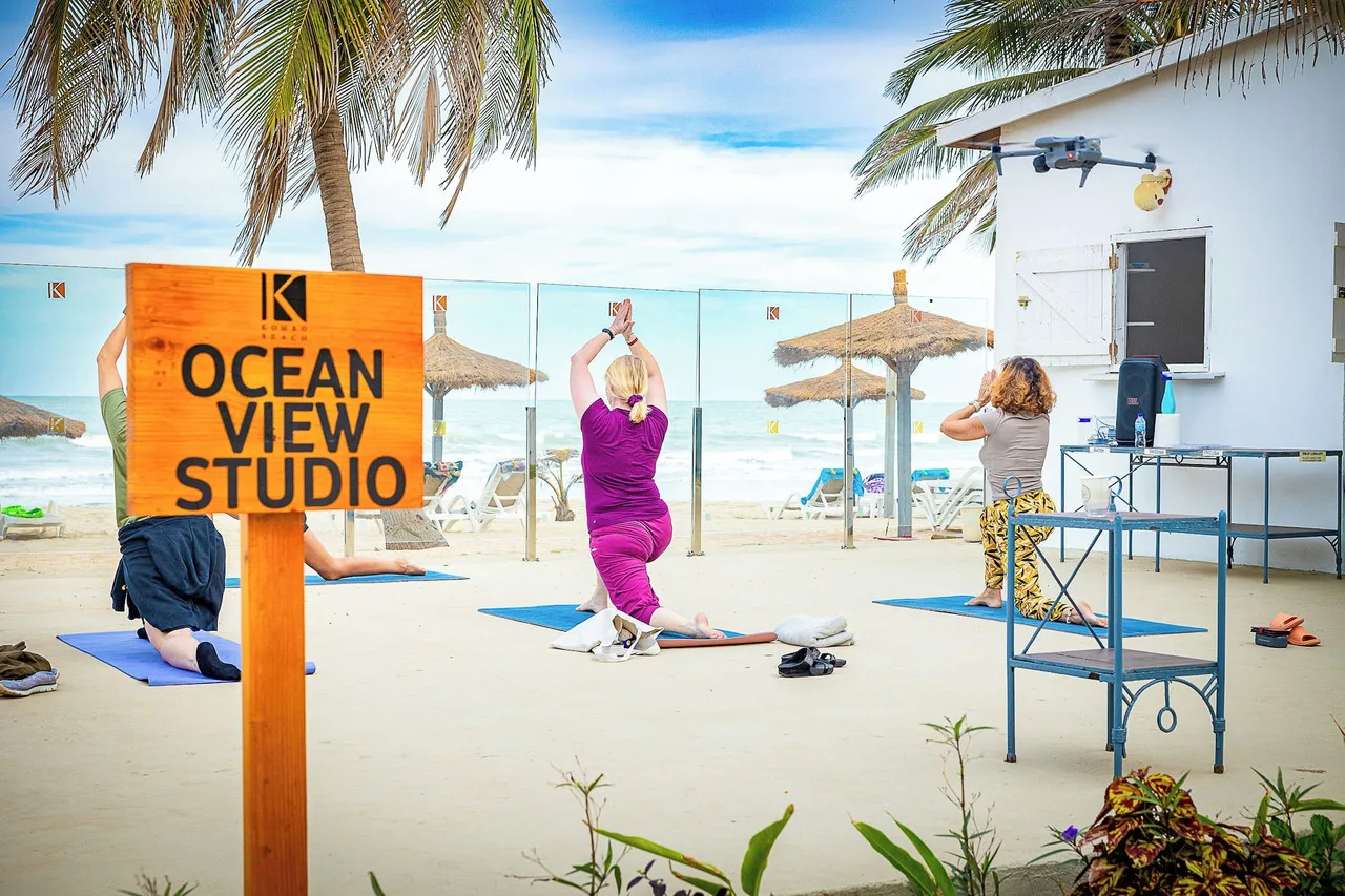 Kombo Beach Resort — ภาพห้องพักและบรรยากาศ