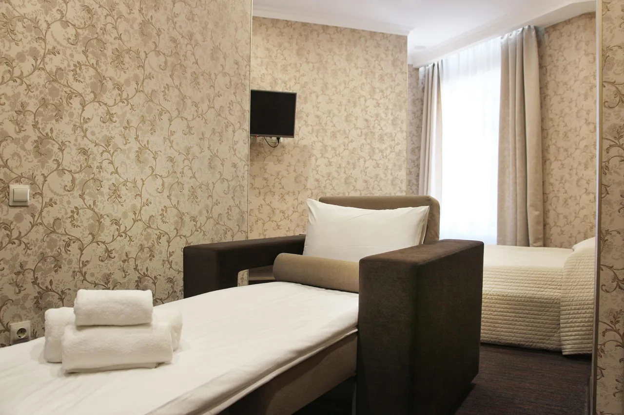 Kravt Hotel — rooms and atmosphere