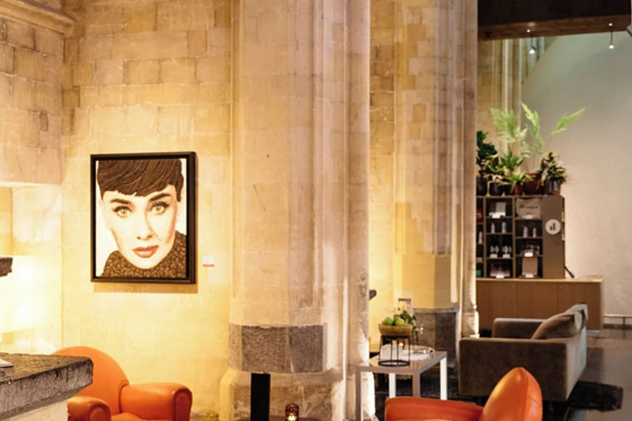 Kruisherenhotel Maastricht — ภาพห้องพักและบรรยากาศ