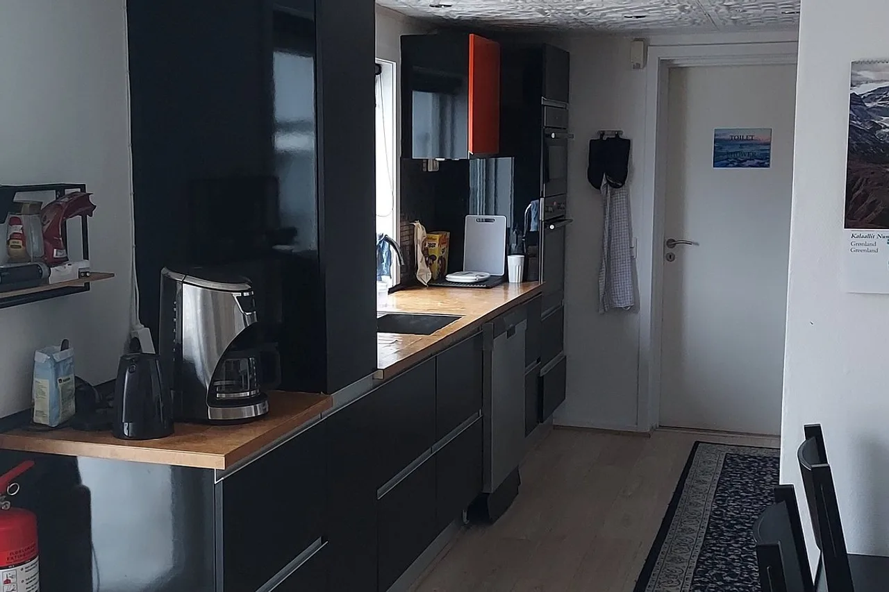 Kulukis Downtown Hostel — โรงแรมในนูก