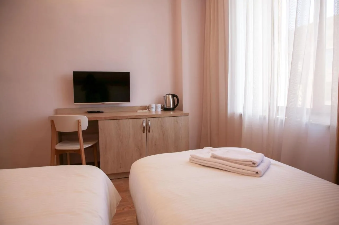 KUMA Hotel Gyumri — ภาพห้องพักและบรรยากาศ