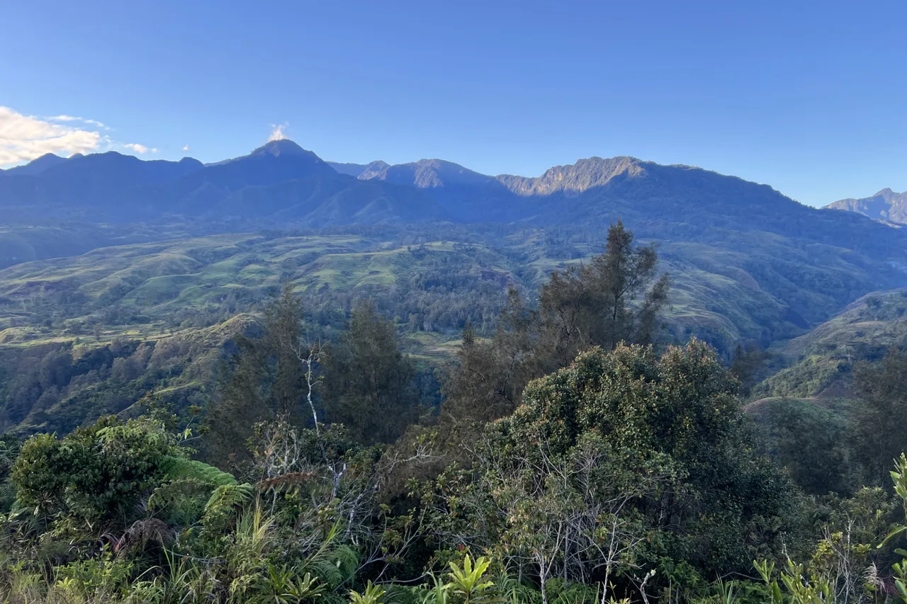 Kumul Lodge — ภาพห้องพักและบรรยากาศ